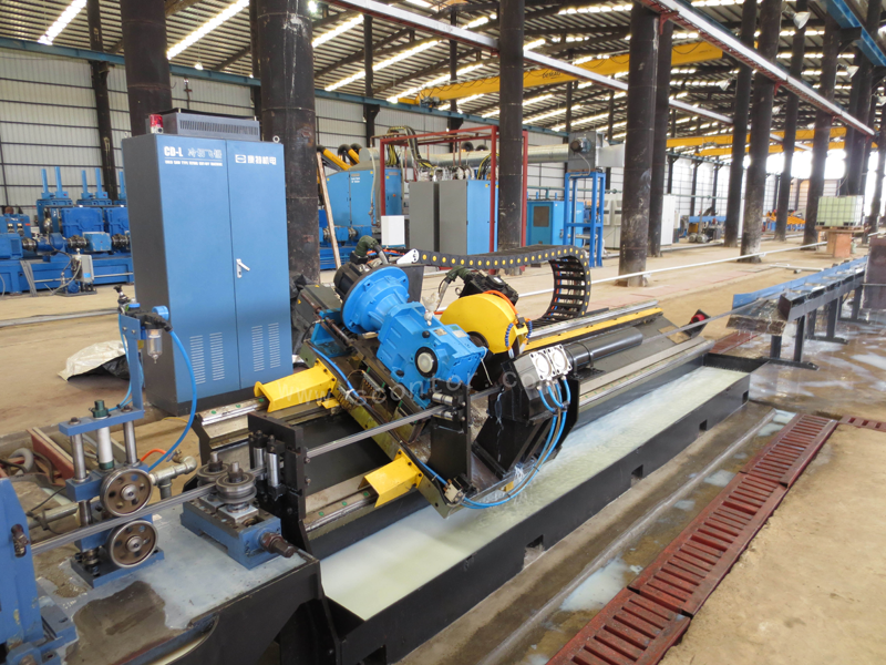 CNC Tube Cutting Machine