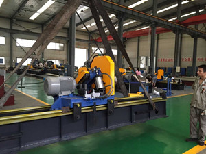 Contor flying saw