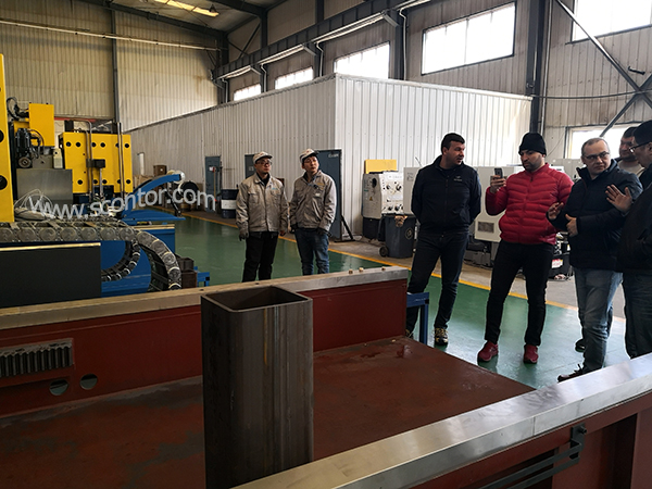 cold-cut flying saw