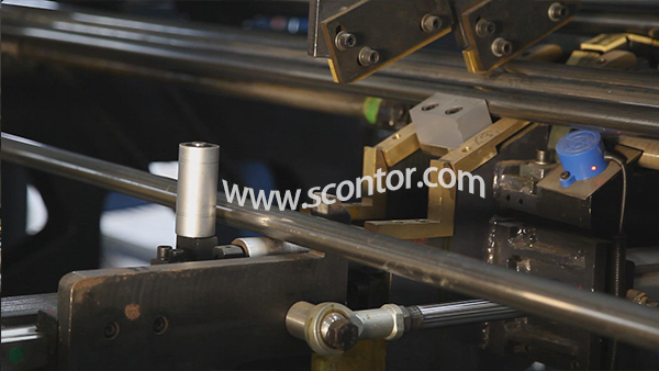 steel pipe cutting machine