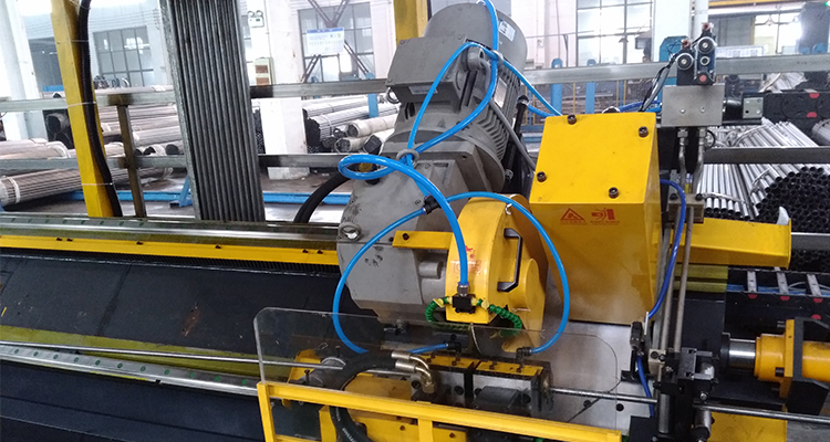 flying saw