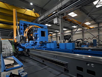 Four blade Orbital Saw in Oil Industry